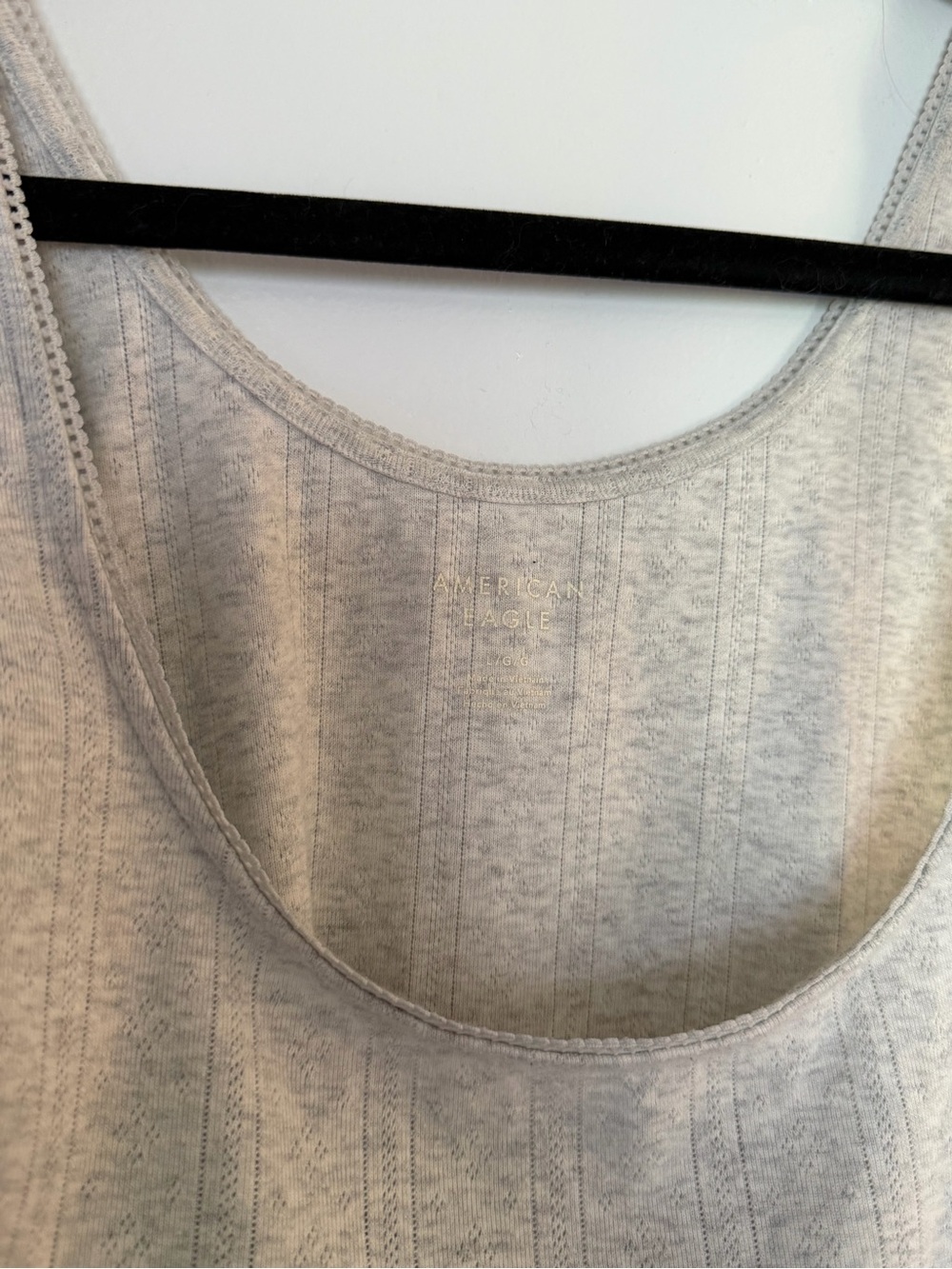 American Eagle Outfitters Light Gray Scoop Neck Pointelle Tank - Picture 3 of 4